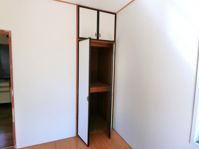 光ハイツの収納