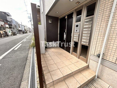 【エントランス】 | キャトルセゾン