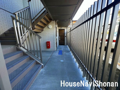 【エントランス】 | ファミール湘南A