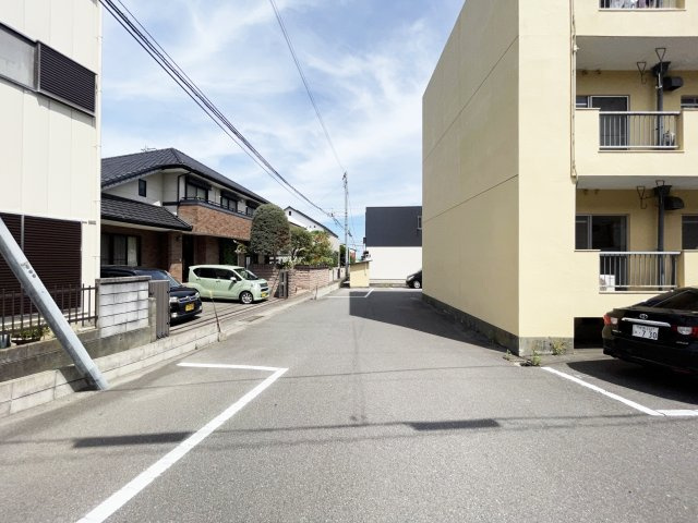 neve fioreの駐車場