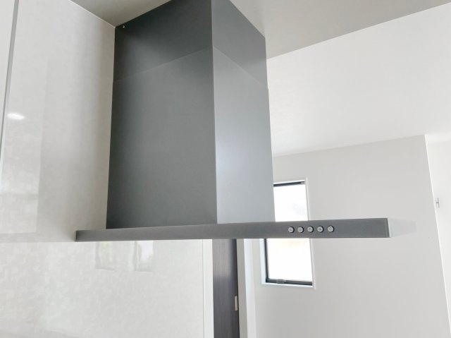 泉南市新家　2期　未入居の設備|汚れにくいスロットフィルタでお手入れラクラク！ＬＥＤ照明付き！