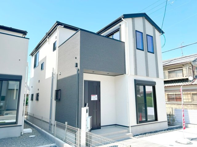 泉南市新家　2期　未入居の外観|お客様に長く安心して住んでいだだける事にこだわった家づくり！住んでからのアフターサービスにもしっかりと取り組んでいます！