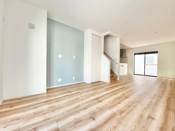 岸和田市岸城町　未入居の居間・リビング