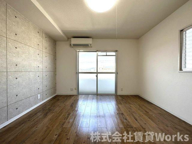 アーベントハイツ平岡の内装|明るい色調の室内です