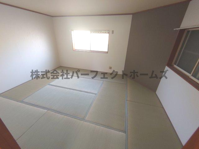 松栄ハイツの和室|ゆったりとくつろげる和室です