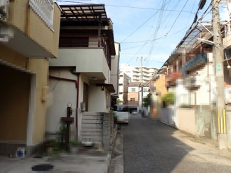【前面道路含む現地写真】
