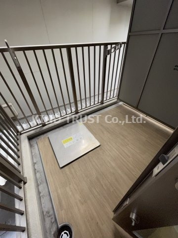 ハイデンス梅ヶ枝のバルコニー