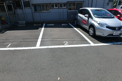 敷地内駐車場 要空き確認