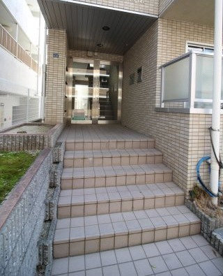 【エントランス】 | シャトラン弓木五番館