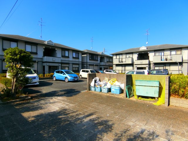 サンビレッジ杉山　A棟の駐車場