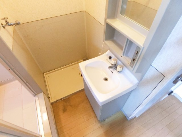 サンビレッジ杉山　A棟の洗面所