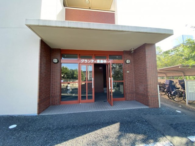 【エントランス】 | グランディ東豊中
