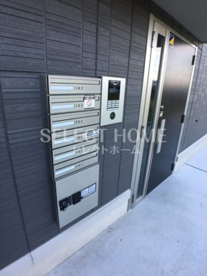 【エントランス】 | ボレアス | 落ち着いたエントランスです