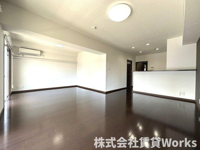 バロンズコートの居間・リビング