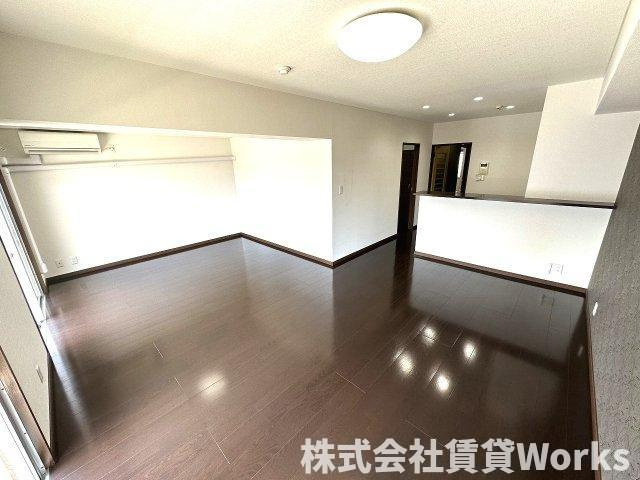 バロンズコートの居間・リビング|ゆったり過ごせる居間です