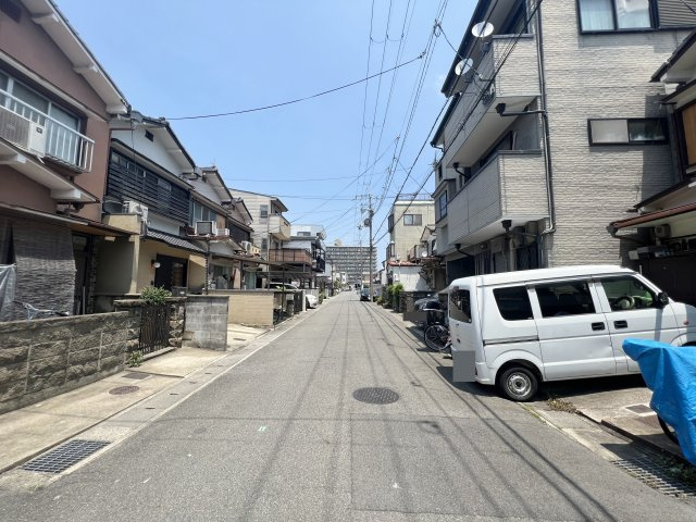 川東町の前面道路含む現地写真