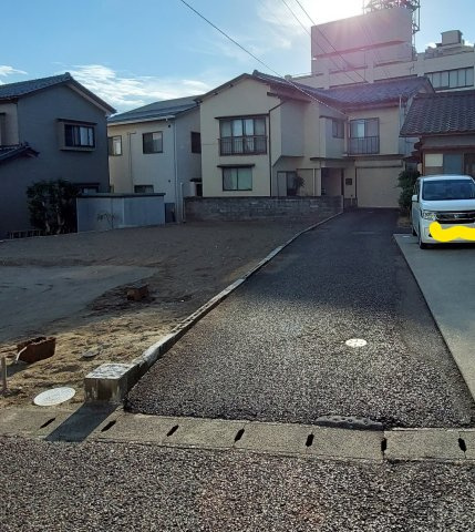 新潟市東区小金町一丁目_売地の周辺|前面道路２(幅員約2.7m)位置指定道路該当　持分なし