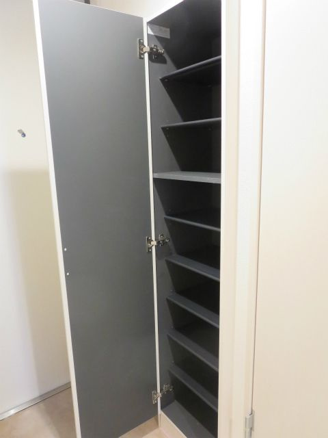 千葉市花見川区検見川町２丁目のアパートの収納