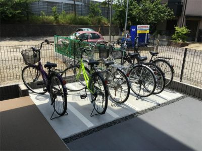 千葉市花見川区検見川町２丁目のアパートのロビー