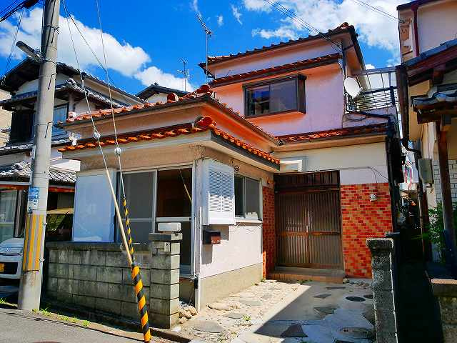 奈良市南紀寺町貸家の外観|外はこのようになっています