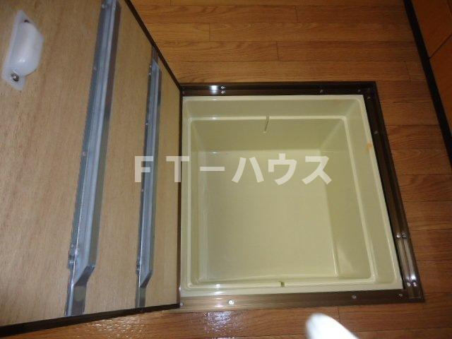 アイランドパーク・薬園台の収納|床下収納