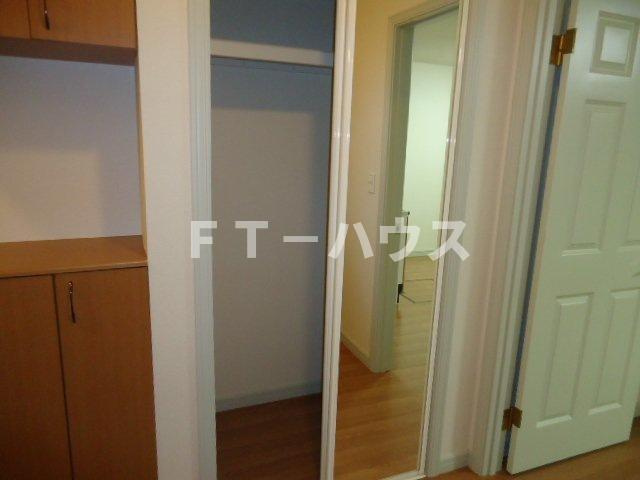 アイランドパーク・薬園台の収納|廊下収納