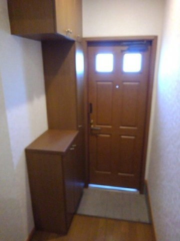 コンフォールの玄関