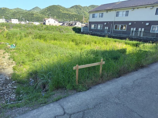 ６１１３７　岐阜市粟野西土地の外観