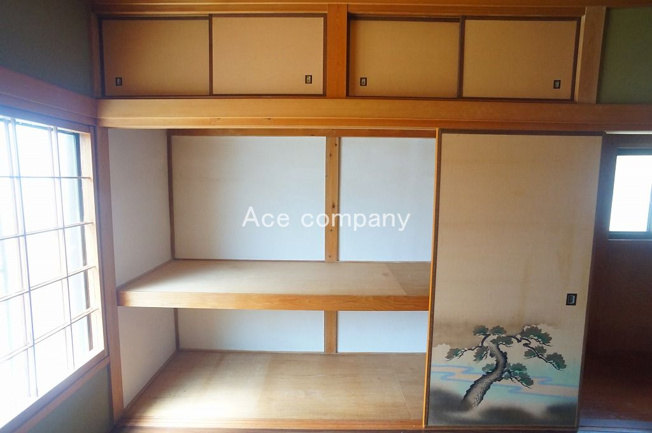 【収納】 | 八尾市南本町6丁目 | 【2階：南側洋室約7帖】現況、大容量の押入れ完備です♪