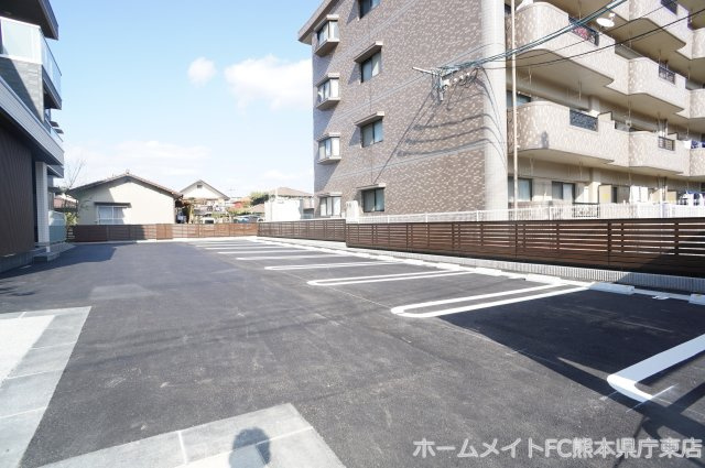 D'プレイス八王寺の駐車場