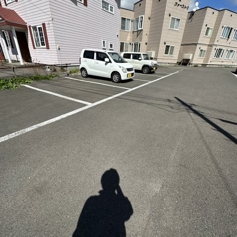 ファーストの駐車場