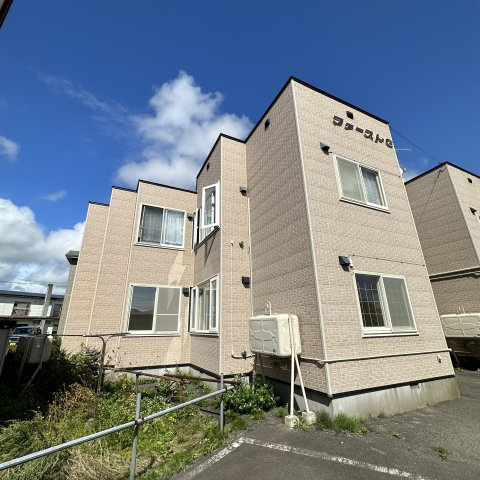 ファーストの外観