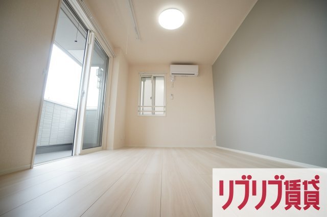 D-ROOM椿森1丁目Cの居間・リビング