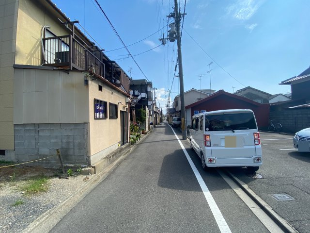 深草直違橋南１丁目　建築条件付土地　プランCの前面道路含む現地写真