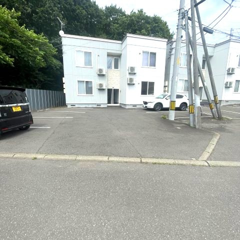 セントウレアの駐車場
