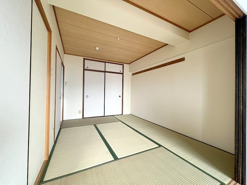 メゾン田井新町の和室