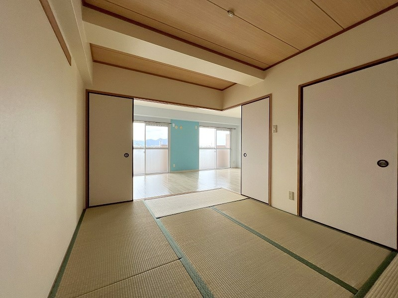 メゾン田井新町の和室