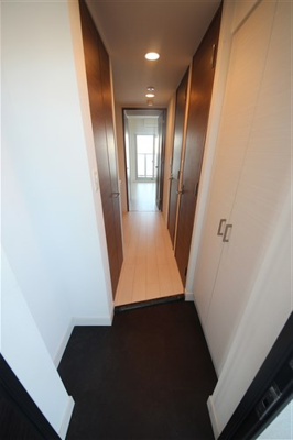 【玄関】 | ポルト・ボヌール梅田WEST