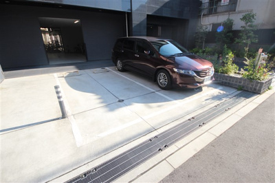 【駐車場】 | ポルト・ボヌール梅田WEST