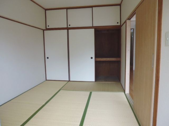 【和室】 | 畳の上でゆっくりとくつろげる和室です