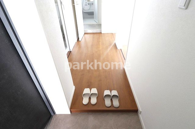 ラークネストの玄関|収納もある玄関です