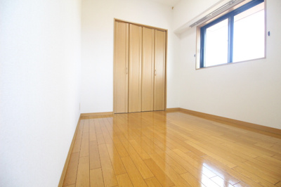 【寝室】 | エルフィン