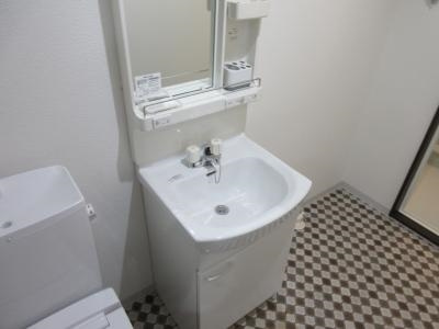 ブリエ五条大宮の洗面所|独立洗面台