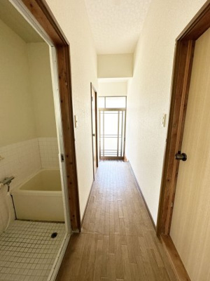 【内装】 | 川辺平家C