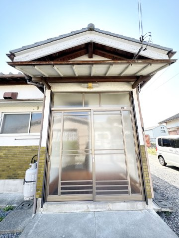 川辺平家Cの玄関
