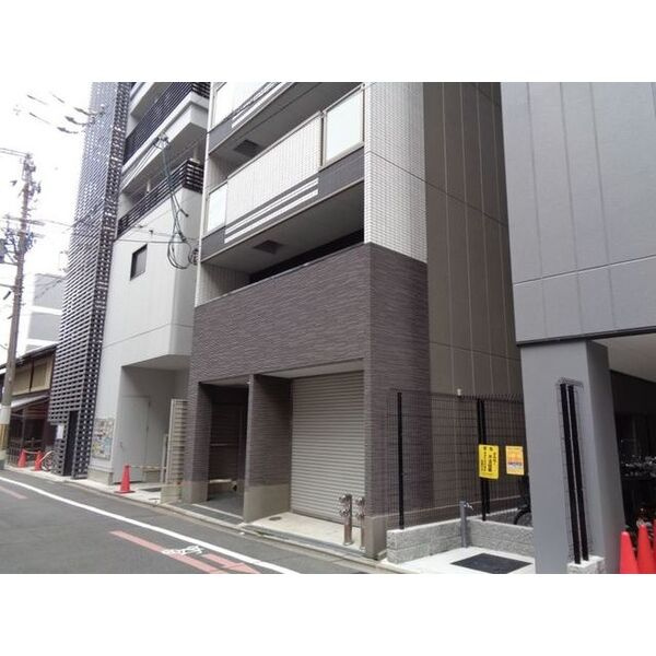 アーバンステージ河原町の外観