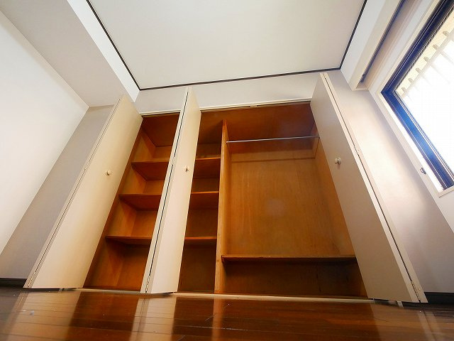 朝日プラザアーバネート奈良Ⅱの収納