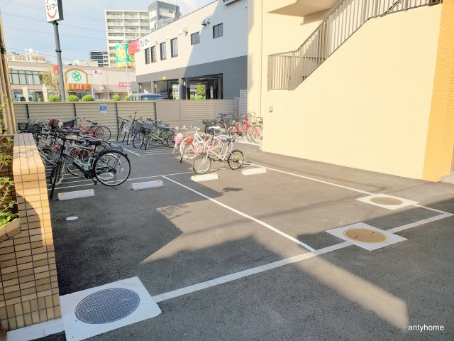 新大阪ファミール東館(別館)　仲介手数料無料の駐車場