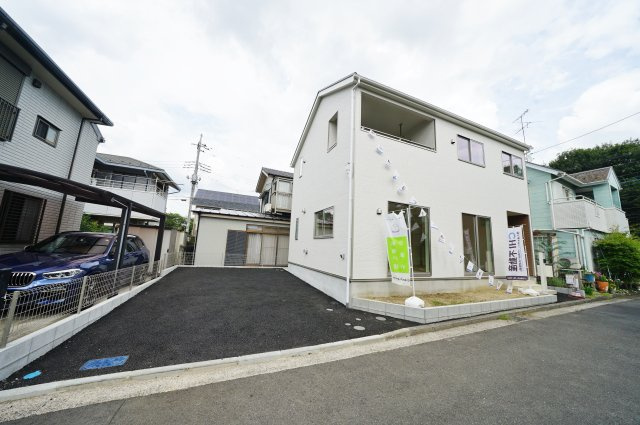 【横浜市旭区小高町131-16新築戸建て】★仲介手数料無料★（左近山小学校・左近山中学校）の外観