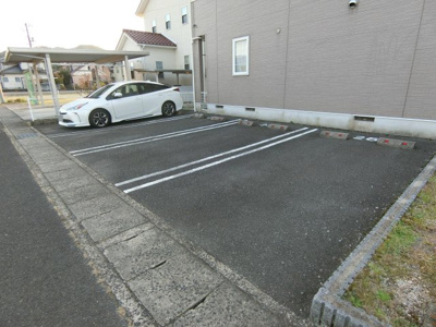 【駐車場】 | セレブレイトⅢ